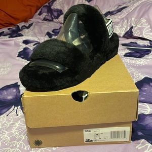 Black ugg slippers